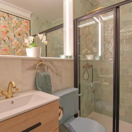 Mara's La Mar - Beachfront Tiny House - Bajondillo Apartment Torremolinos