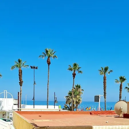 Mara's La Mar - Beachfront Tiny House - 30 M2 Private Terrace * Torremolinos